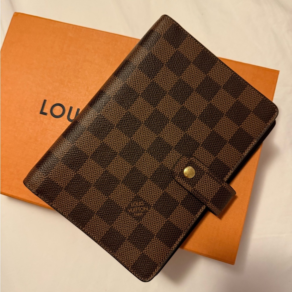 Louis Vuitton MM (personal) agenda